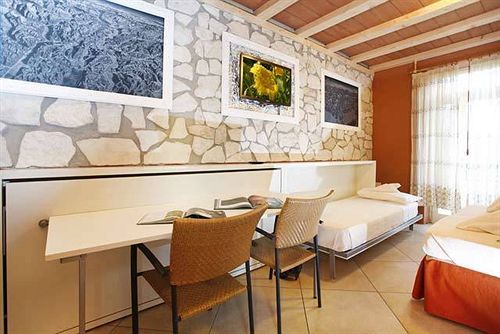 Albergo Garni Orchidea Рива-дель-Гарда Экстерьер фото