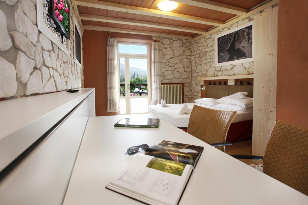 Albergo Garni Orchidea Рива-дель-Гарда Номер фото